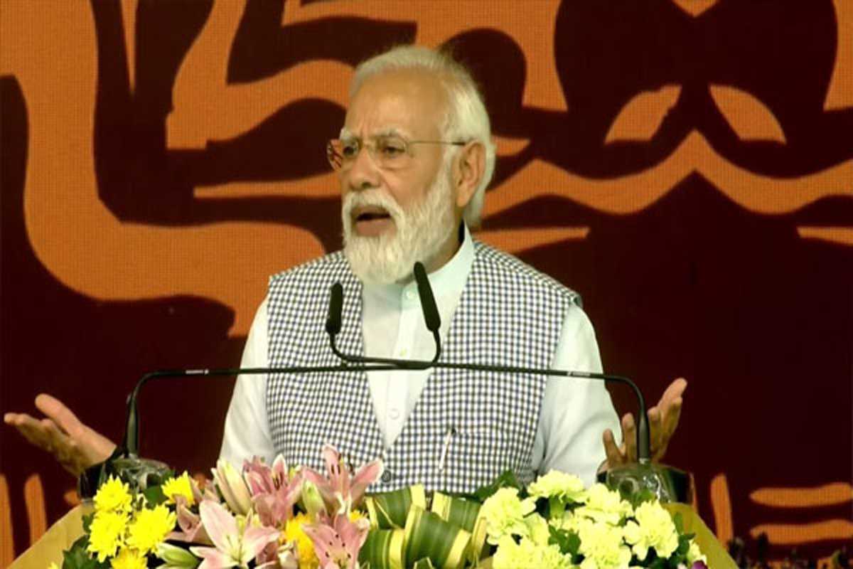 विकसित भारत के लिए गांव का विकसित होना जरुरी : पीएम मोदी विकसित भारत के लिए गांव का विकसित होना जरुरी : पीएम मोदी